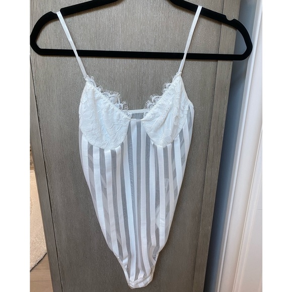 White bodysuit with adjustable straps small NWT - Picture 5 of 8